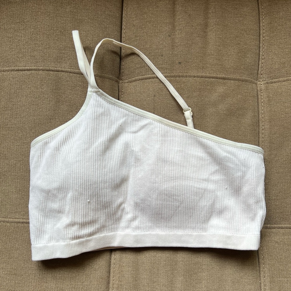 White One-Shoulder Ribbed Sports Bra
